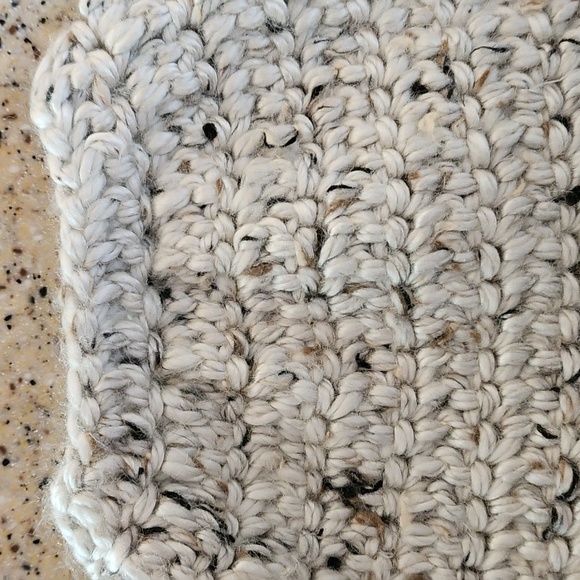 Hand Knit Yarn Crochet Winter Hat with Ponytail Hole - Picture 3 of 8